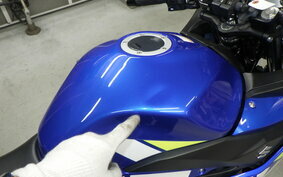 SUZUKI GSX250R DN11A