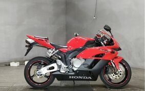 HONDA CBR1000RR 2004 SC57