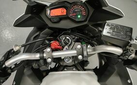 YAMAHA XJ6 2010 RJ192