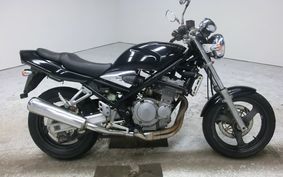 SUZUKI BANDIT 250 GJ77A