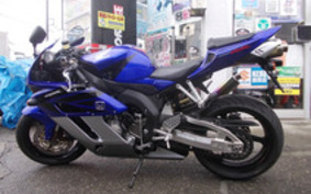 HONDA CBR1000RR 2005 SC57