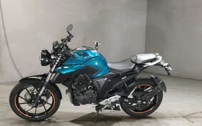 YAMAHA FZ25 RG42