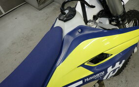 HUSQVARNA FE250