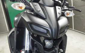 YAMAHA MT-15