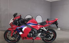 HONDA CBR600RR PC40