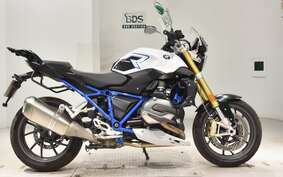 BMW R1200R 2019 0A04