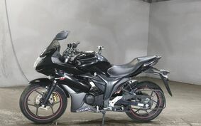 SUZUKI GIXXER 150 SF NG4BB