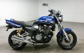 YAMAHA XJR1300 2000 RP03J