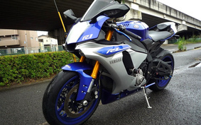 YAMAHA YZF-R1 2015 RN32