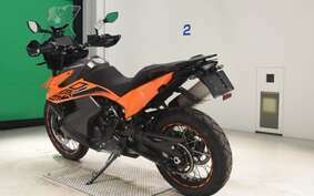 KTM 890 ADVENTURE	 2022 TS640