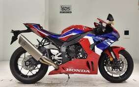 HONDA CBR1000RR R 2024 SC82