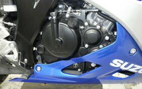 SUZUKI GSX-R125 DL33B