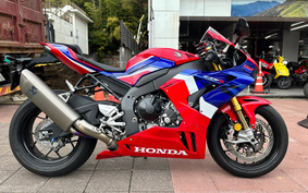 HONDA CBR1000RR R 1990 SC82