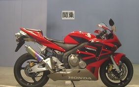 HONDA CBR600RR 2004 PC37