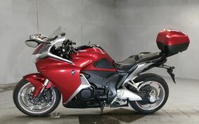 HONDA VFR1200F DCT 2011 SC63