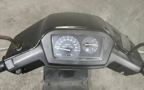 SUZUKI ADDRESS V100 CE11A