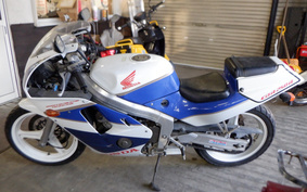 HONDA CBR250R MC19