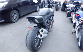 DUCATI  DUCATI DIAVEL CARBON 2013 ZDMG100ABCB