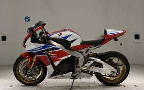 HONDA CBR1000RR SPECIAL EDITION 2015