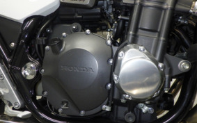 HONDA CB1300SB SUPER BOLDOR A 2013 SC54