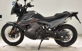 KTM 890 ADVENTURE	 2023 TS640