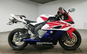 HONDA CBR1000RR 2004 SC57