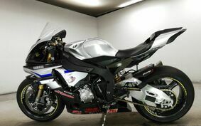 YAMAHA YZF-R1 M 2015 RN40