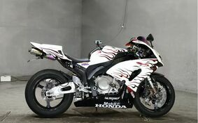 HONDA CBR1000RR 2004 SC57