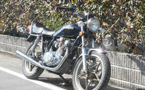 SUZUKI GS400 2002