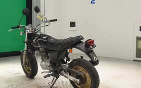 HONDA APE 100 HC07