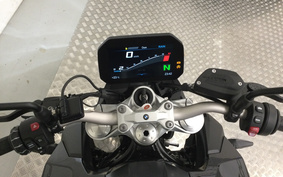 BMW F900R ベース 2024 0K11