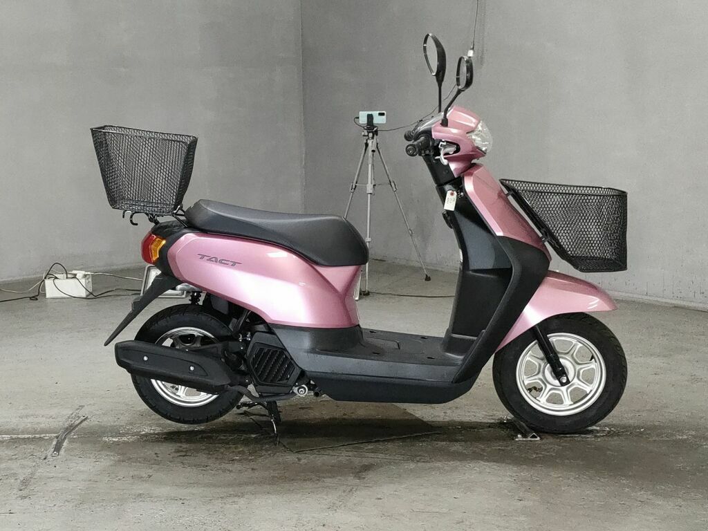 Скутер honda tact af79