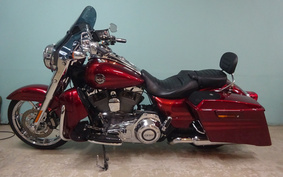 HARLEY FLHRSE CVO 2013 PG8