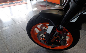 KTM 890 DUKE GP 2024 TU940