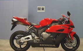 HONDA CBR1000RR 2004 SC57