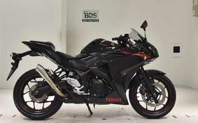 YAMAHA YZF-R25 A RG10J