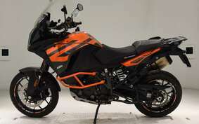 KTM 1290 SUPER ADVENTURE S 2020