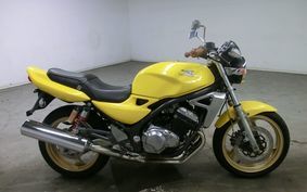 KAWASAKI BALIUS 250 Gen.2 2002 ZR250B