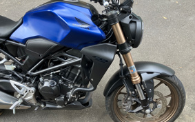 HONDA CB250R MC52