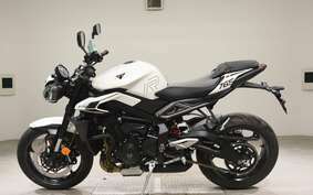 TRIUMPH STREET TRIPLE R 2023 DA604A