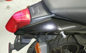 HONDA VTR 250 Gen. 2 MC33