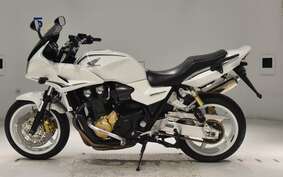 HONDA CB1300SB SUPER BOLDOR A 2011 SC54