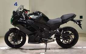 KAWASAKI NINJA 650 2015 EX650E