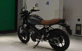 YAMAHA XSR155