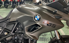 BMW R1100R 2014 0B01