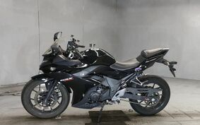 SUZUKI GSX250R DN11A