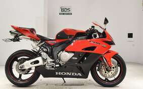 HONDA CBR1000RR 2005 SC57