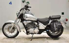 SUZUKI INTRUDER 250 LC VJ51A