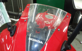 HONDA CBR250R GEN 3 MC41