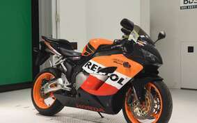 HONDA CBR1000RR 2005 SC57